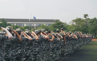 无迷彩，不青春！来一场双向奔赴的“约会”