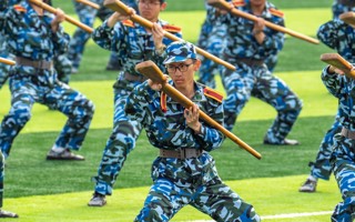 【原声现场】广东东软学院2022级学生军训——刺杀操表演