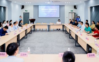 【中国教育在线】暨南大学佛山校友会与广东东软学院校友会联谊