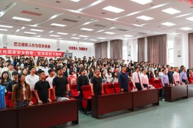 【新浪新闻】广东东软学院开展“全民国家安全教育日”宣传教育活动