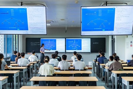 中国青年网丨深耕智慧教育，打造教育数字化转型“东软样本”