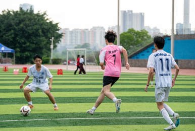 我校“院系杯”足球赛圆满收官