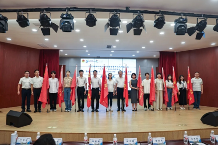 出征！佛山青年大学生“百千万工程”突击队出征仪式在广东东软学院举行