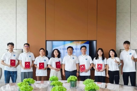 珠海校友会扬帆启航，共绘湾区发展新篇章