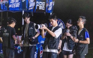 记者节，来看东软新闻社的N种“追光”姿势！