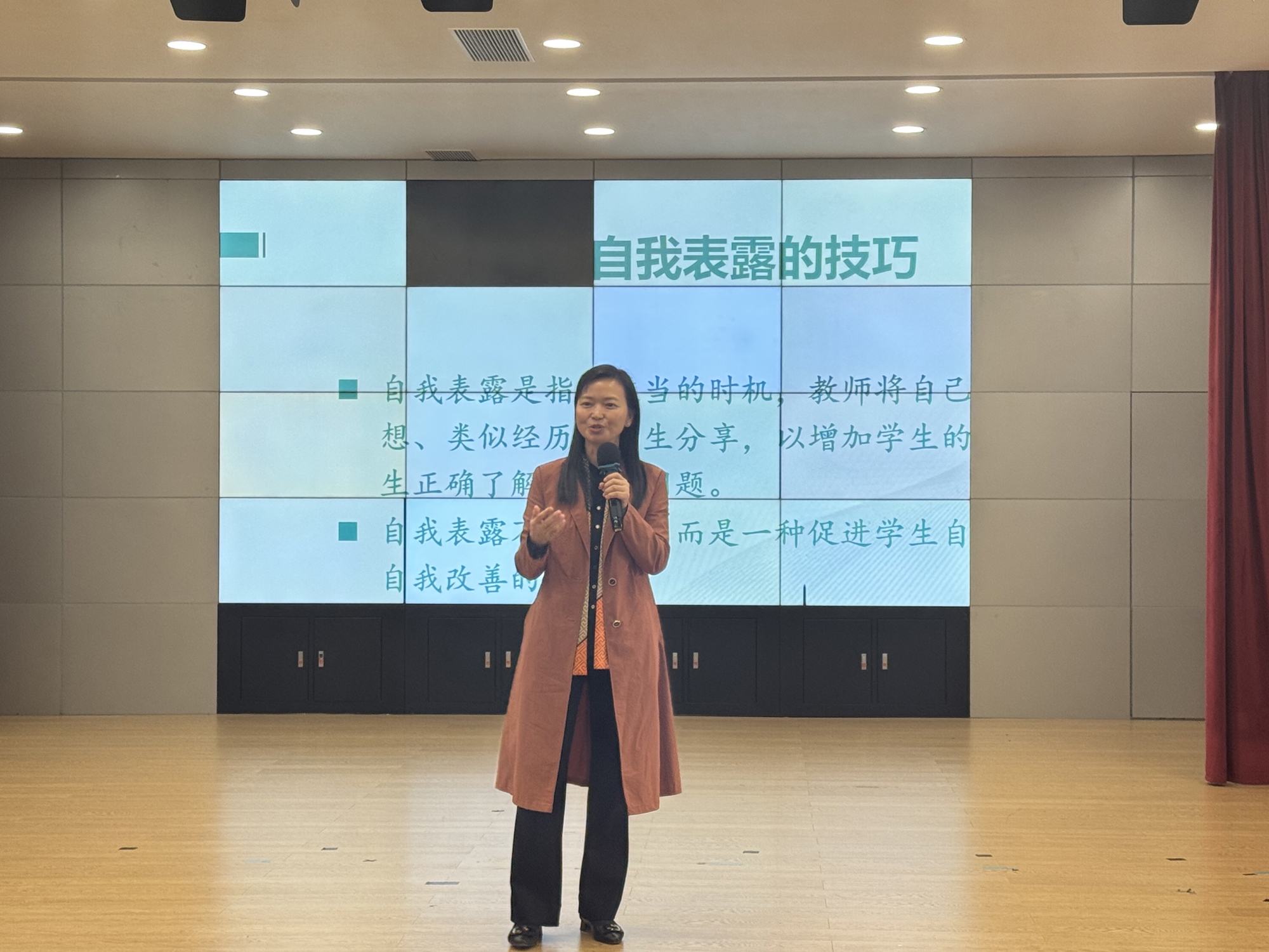 0d74fb92352e4b5e908cb2bd4194f2ff.jpg 0d74fb92352e4b5e908cb2bd4194f2ff.jpg