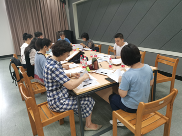 学校开展课程考核材料和毕业设计（论文）第一次抽查演练工作