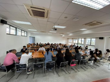 财务管理系召开教学研讨会