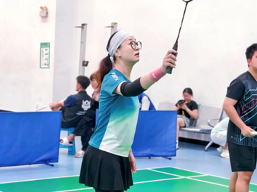 活动回顾 | "活力外院"师生羽毛球友谊赛