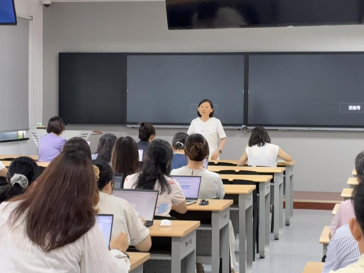 信工学院召开2025年秋季学期全体专任教师大会